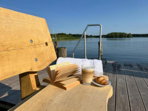 Landhotel Rosenhof am Plauer See garni mit E-Lade Säule, Amt Plau Am See